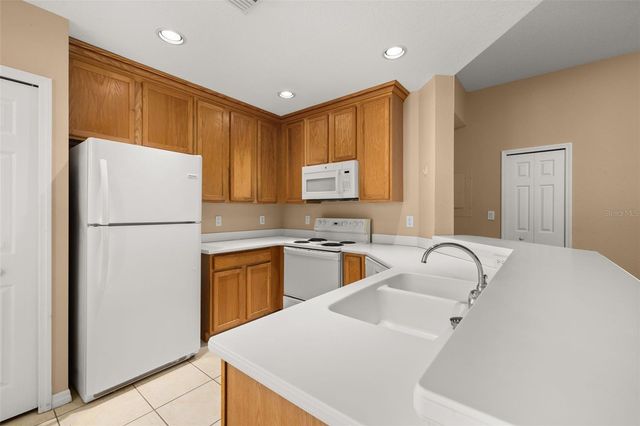 921 BEGONIA ROAD 203, Celebration, FL 34747