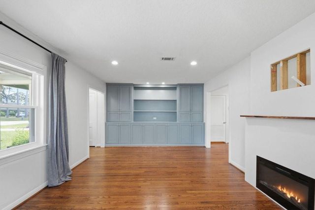 4227 Apollo Street, Houston, TX 77018