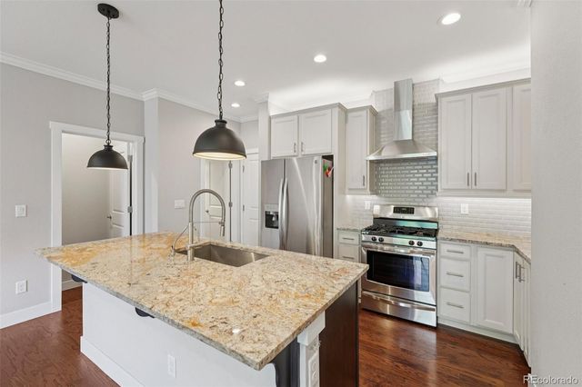 793 Robert Street, Longmont, CO 80503