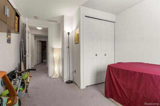 16107 Terrace Village Drive, Taylor, MI 48180