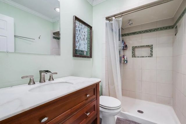 6338 Alta Oaks Drive, Garland, TX 75043