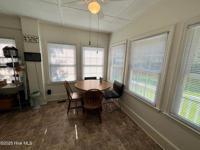 109 W Wyche Street, Whiteville, NC 28472