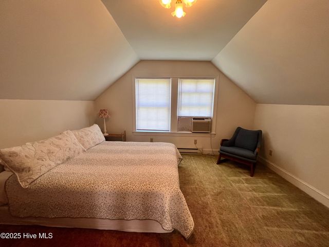 109 W Wyche Street, Whiteville, NC 28472