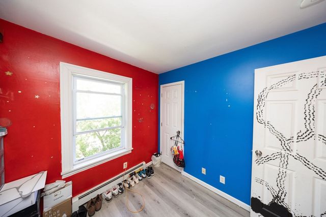 14 Sherburne Ave, Worcester, MA 01606