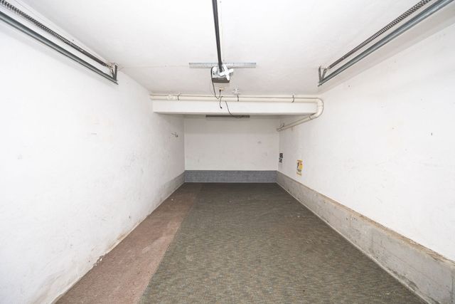 14 Sherburne Ave, Worcester, MA 01606