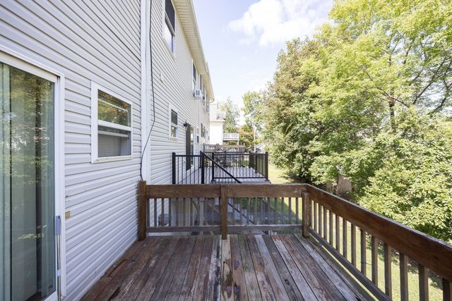 14 Sherburne Ave, Worcester, MA 01606