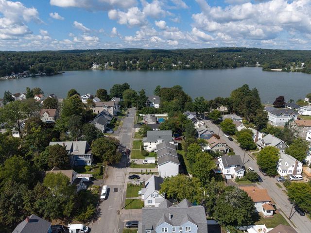 14 Sherburne Ave, Worcester, MA 01606