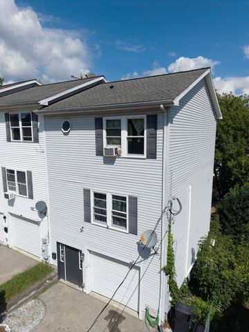14 Sherburne Ave, Worcester, MA 01606