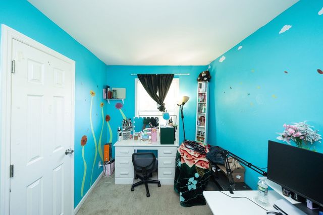 14 Sherburne Ave, Worcester, MA 01606