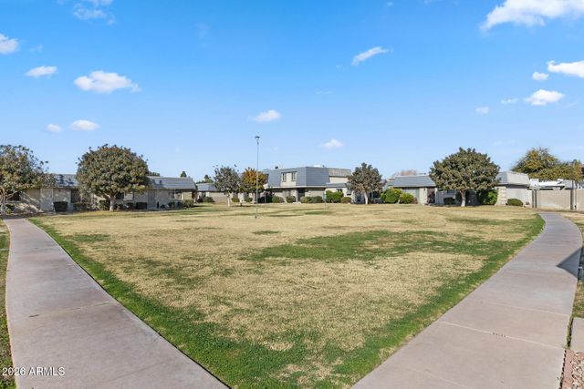 2014 W HIGHLAND Avenue, Phoenix, AZ 85015