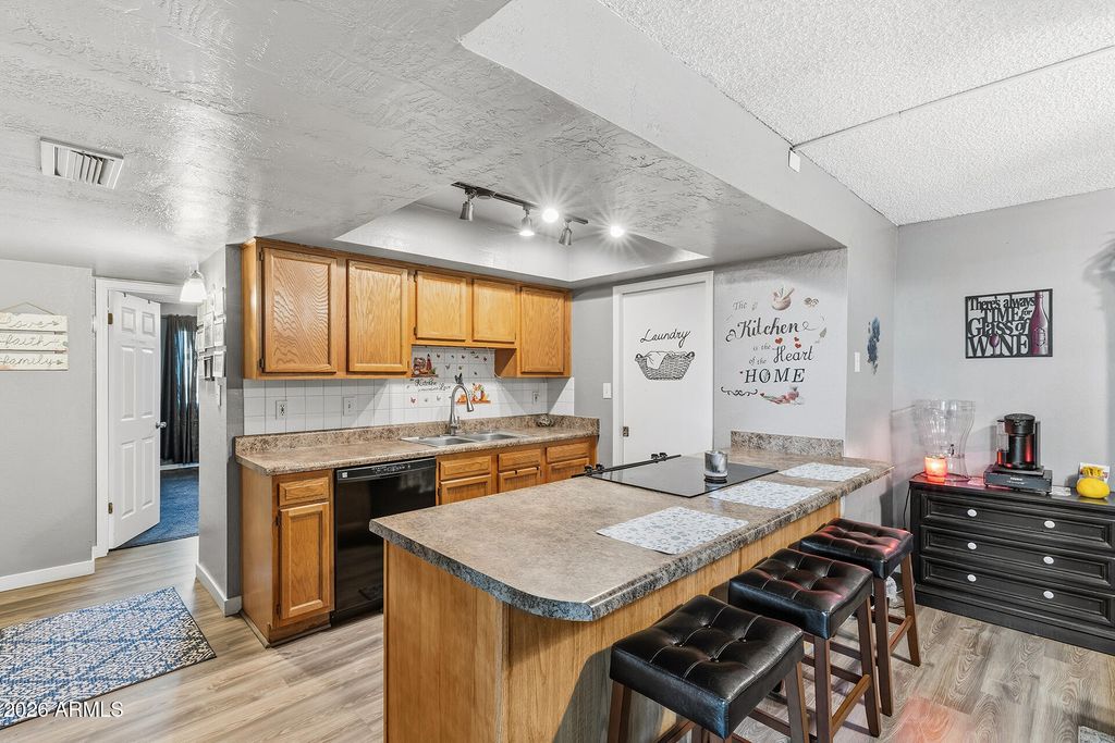 2014 W HIGHLAND Avenue, Phoenix, AZ 85015 — photo 3