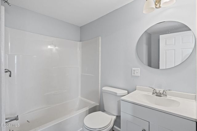 254 3rd Avenue, Troy, NY 12182