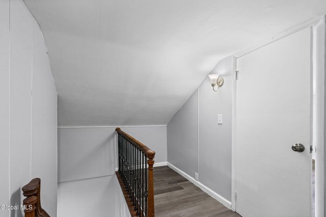 254 3rd Avenue, Troy, NY 12182