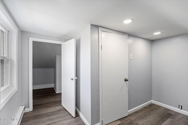 254 3rd Avenue, Troy, NY 12182