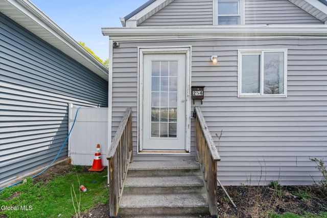 254 3rd Avenue, Troy, NY 12182