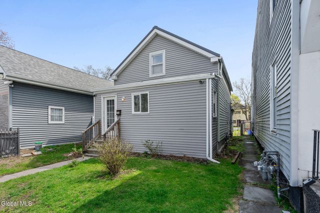 254 3rd Avenue, Troy, NY 12182