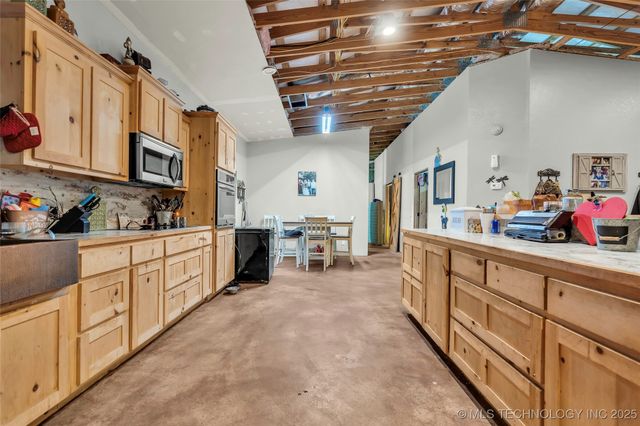 5622 Otis Road, Sulphur, OK 73086