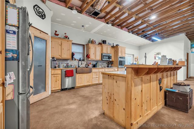 5622 Otis Road, Sulphur, OK 73086