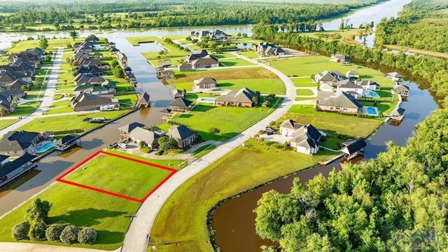 377 Keeley Ann Drive, Houma, LA 70360