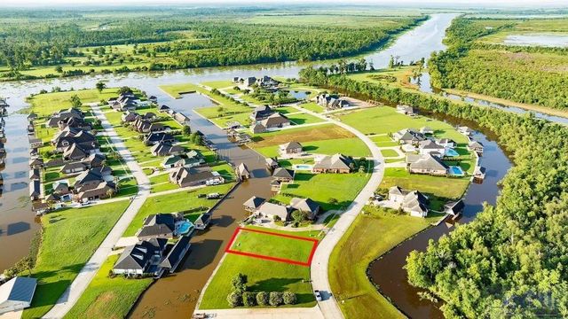 377 Keeley Ann Drive, Houma, LA 70360