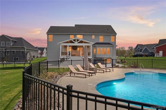 85 Windham Court, Grand Island, NY 14072