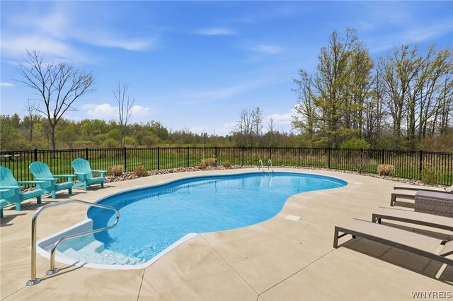 85 Windham Court, Grand Island, NY 14072