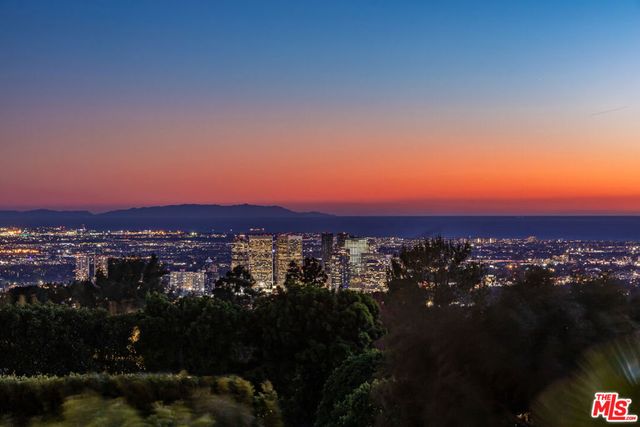 610 Arkell Drive, Beverly Hills, CA 90210