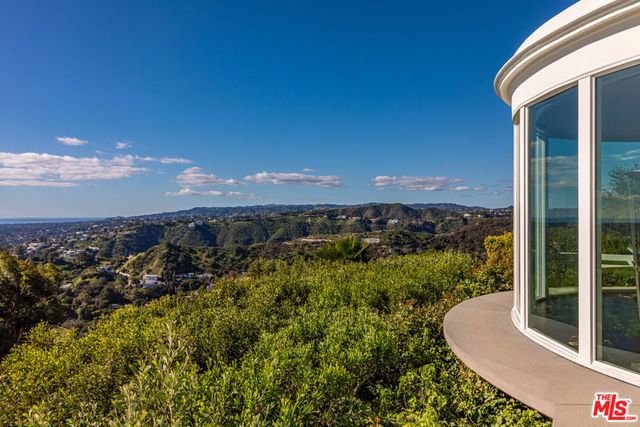 610 Arkell Drive, Beverly Hills, CA 90210