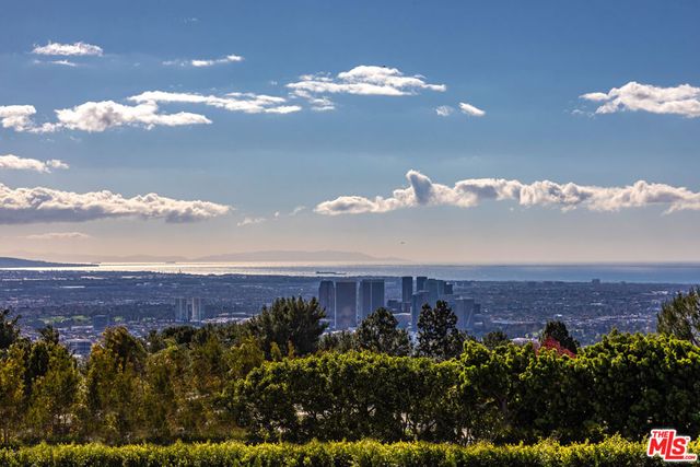 610 Arkell Drive, Beverly Hills, CA 90210