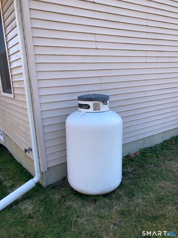 1741 Route 197 Route, Woodstock, CT 06281