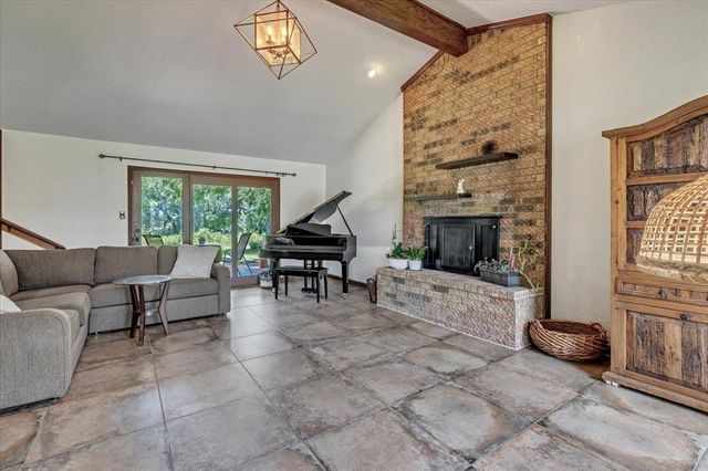 2122 Edinburg Drive, Yukon, OK 73099