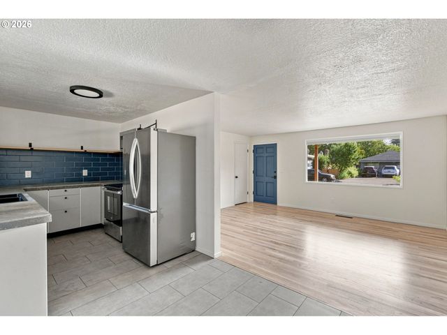 101 Se 194TH Ave, Portland, OR 97233