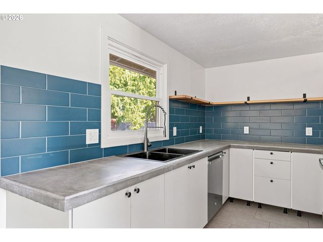 101 Se 194TH Ave, Portland, OR 97233