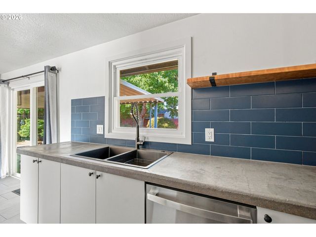 101 Se 194TH Ave, Portland, OR 97233