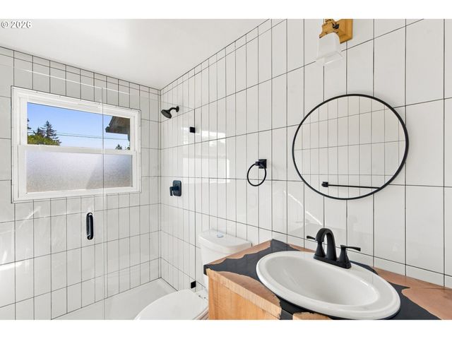 101 Se 194TH Ave, Portland, OR 97233