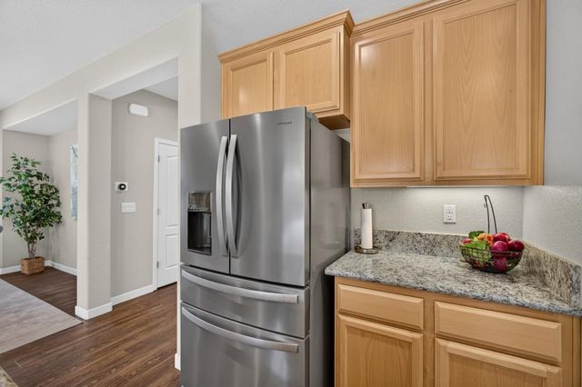 10070 Red Tail Hawk Way, Sacramento, CA 95829