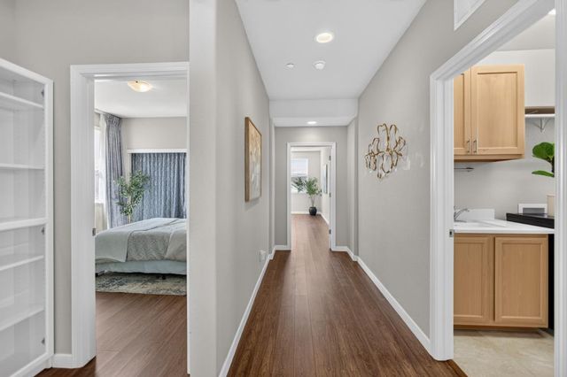 10070 Red Tail Hawk Way, Sacramento, CA 95829