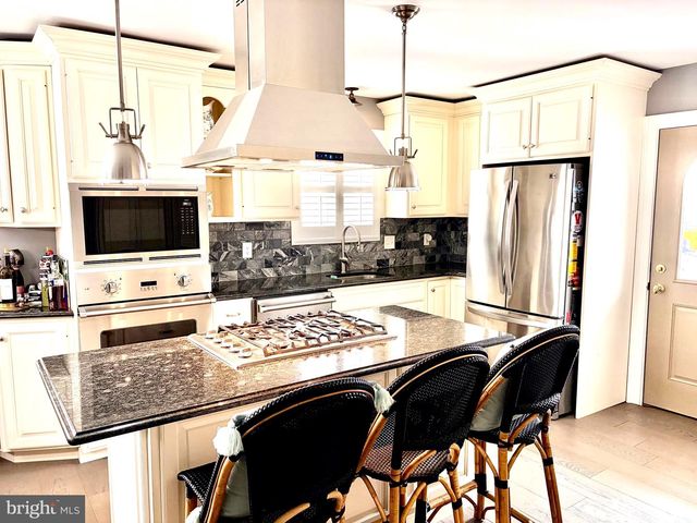 3037--39 SIMPSON AVE, Ocean City, NJ 08226