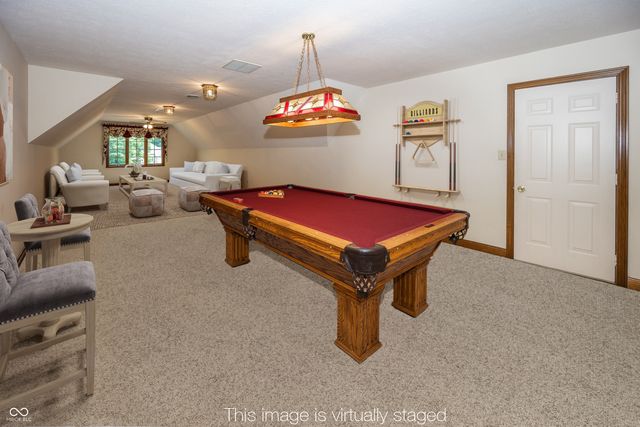 1112 N Dogwood Way, Greenfield, IN 46140