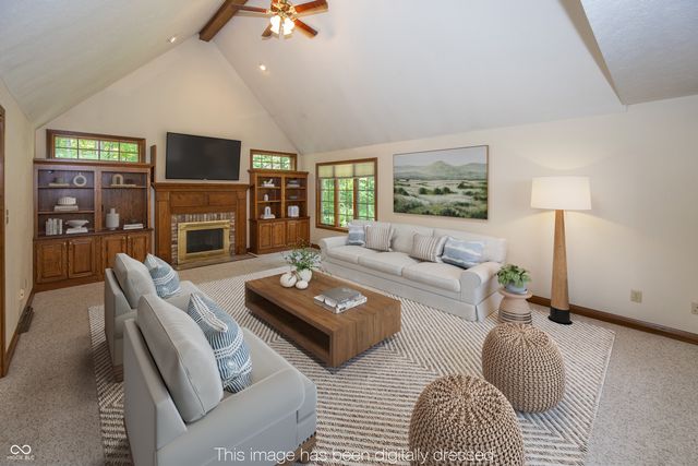 1112 N Dogwood Way, Greenfield, IN 46140