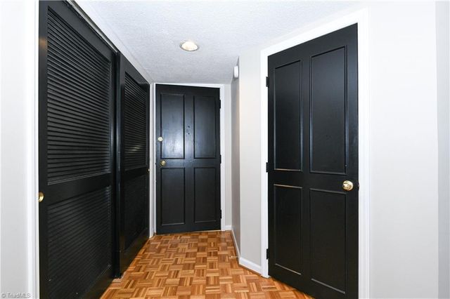 1101 N Elm Street 903, Greensboro, NC 27401
