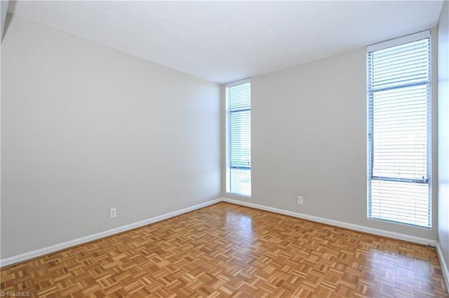 1101 N Elm Street 903, Greensboro, NC 27401
