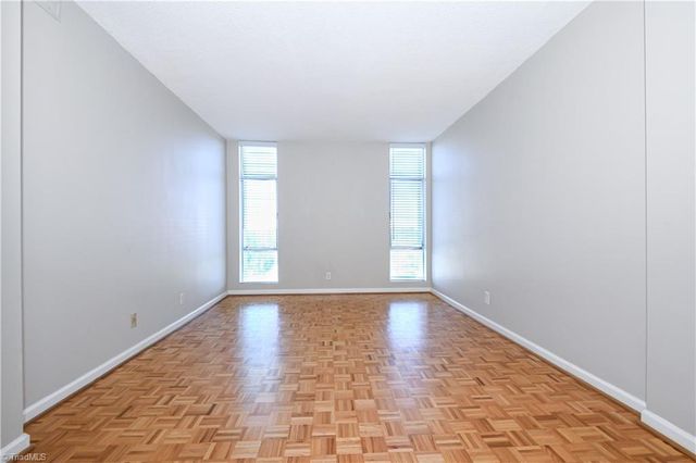 1101 N Elm Street 903, Greensboro, NC 27401
