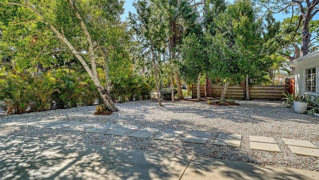 5019 STEVENS DRIVE, Sarasota, FL 34234