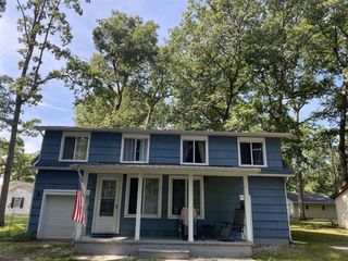2394 Forrest Drive, Hillsdale, MI 49242
