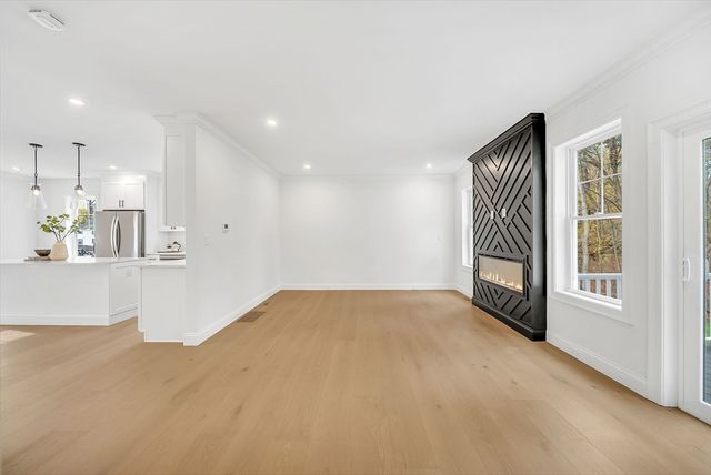 57 Raymond Street 2, Franklin, MA 02038