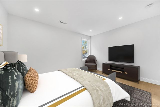 57 Raymond Street 2, Franklin, MA 02038