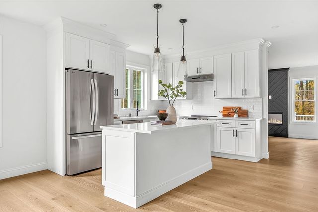 57 Raymond Street 2, Franklin, MA 02038