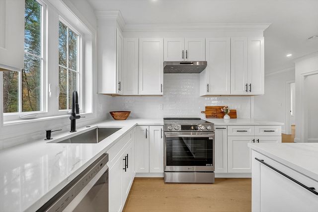 57 Raymond Street 2, Franklin, MA 02038