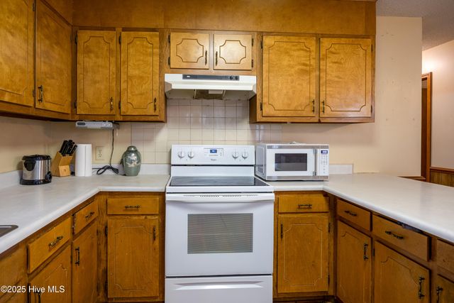 113 Jefferson Street A, Clinton, NC 28328